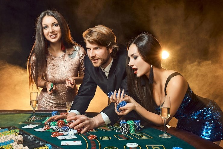 Dashboard Mega Sevens di mplay777 menampilkan taruhan olahraga, slot, dan live-dealer options
